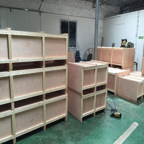 东莞泰合木制品厂生产胶合板免检木箱钢带木箱包装